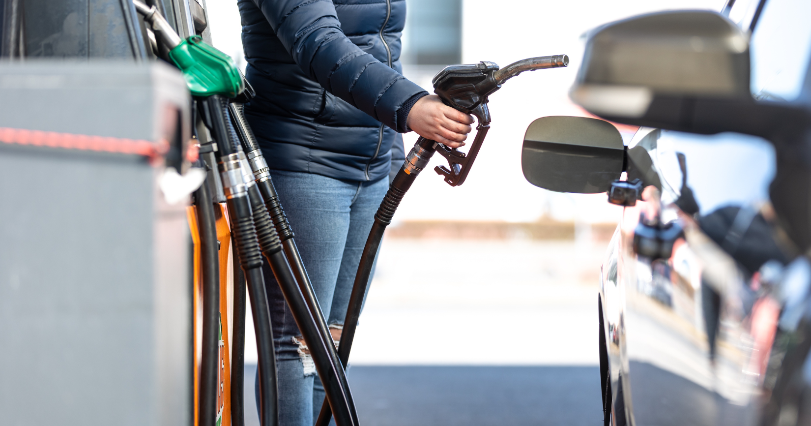 Rising Fuel Costs Propel Inflation to 3.4% in Canada